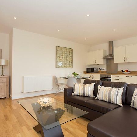 Basingstoke Apartments, Alencon Link Executive Serviced Apartments Exterior photo