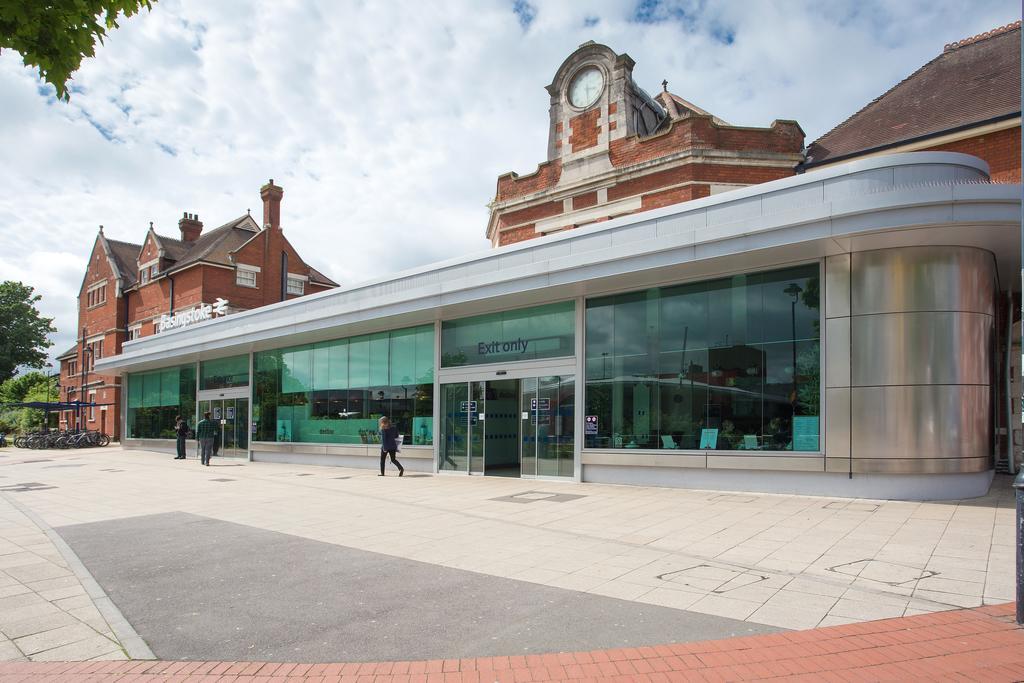 Basingstoke Apartments, Alencon Link Executive Serviced Apartments Exterior photo
